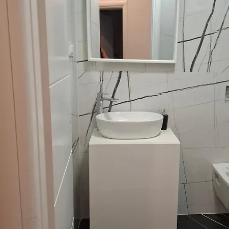 Monami - Simona Apartment