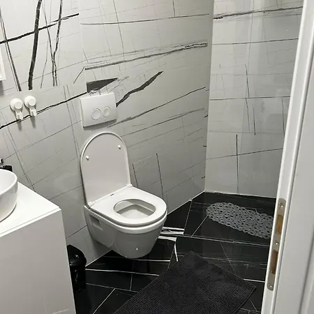 Monami - Simona 아파트 보디체