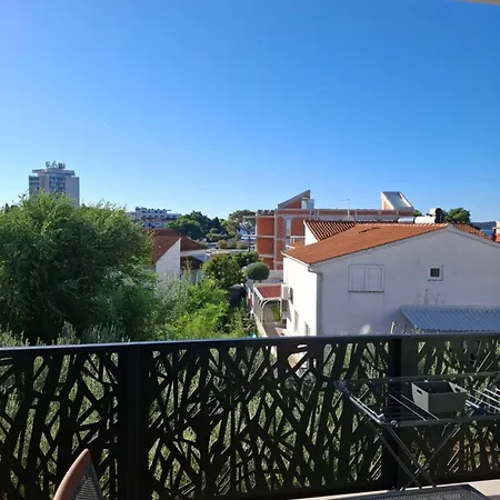 아파트 Monami - Simona 보디체