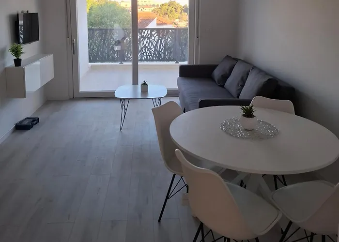 Monami - Simona Vodice